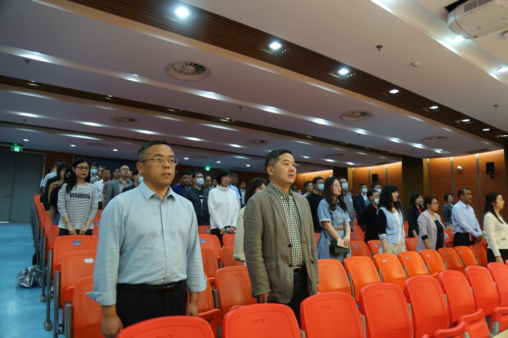 女人与公狍交酡女免费
