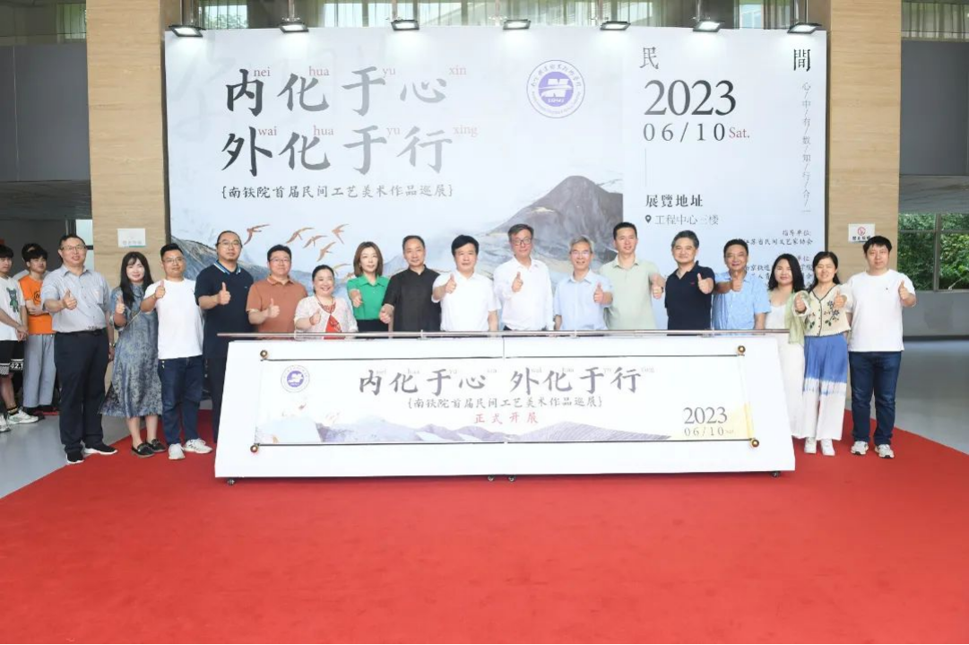 女人与公狍交酡女免费