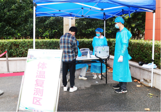 女人与公狍交酡女免费