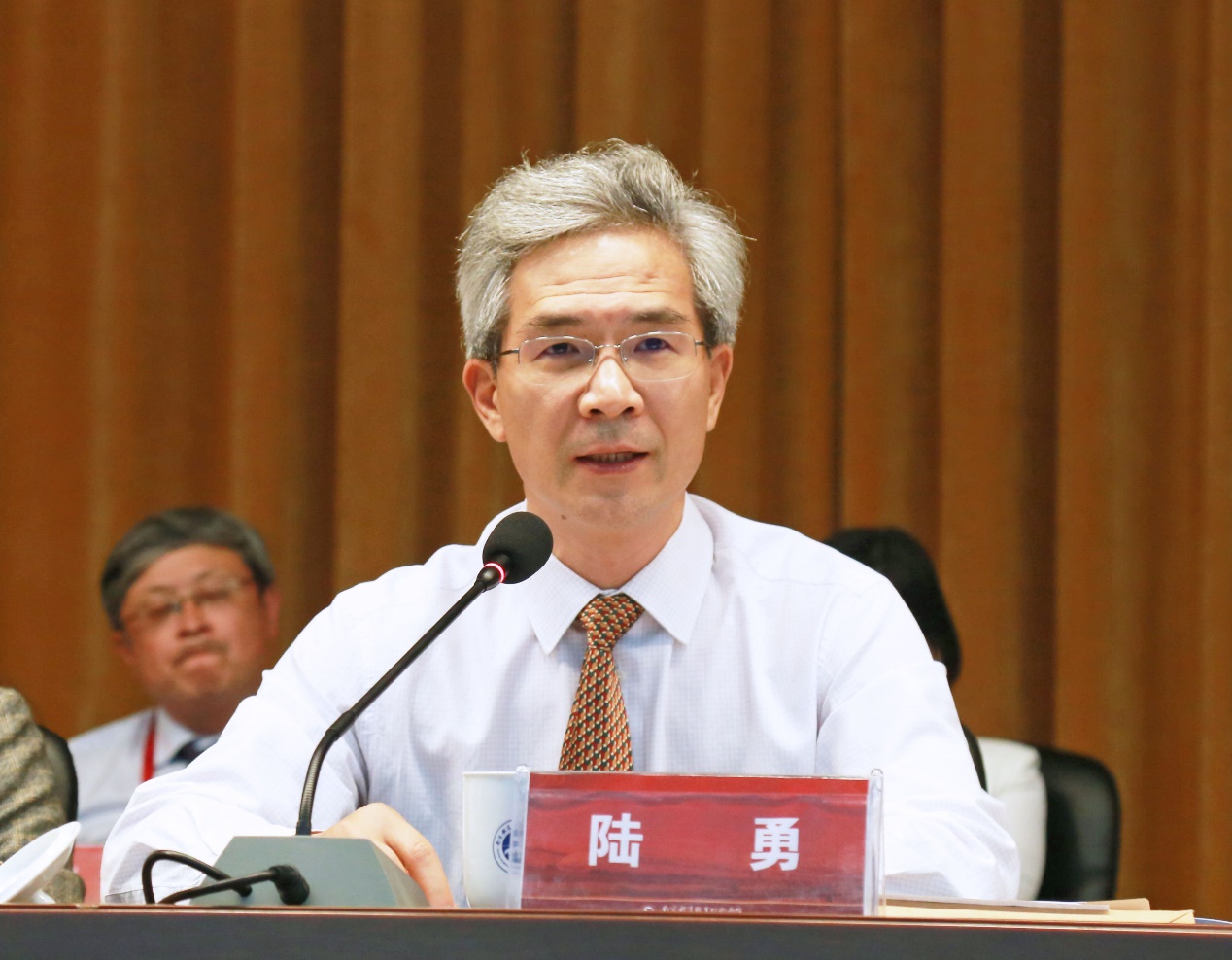 女人与公狍交酡女免费