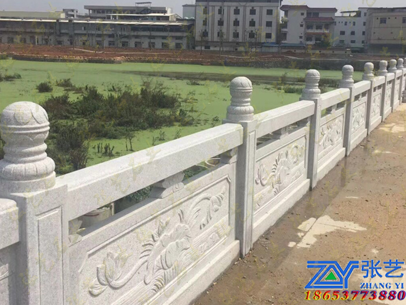 石栏杆