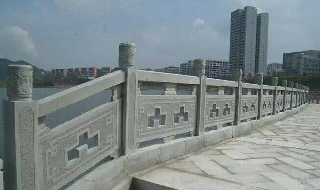 石栏杆